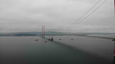 120 Metrelik Platform, 67 Metreye Indirilerek Çanakkale Köprüsü'nün Altindan Geçirildi