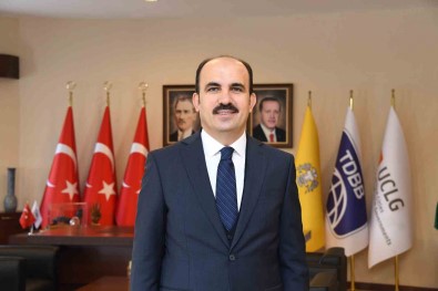 Baskan Altay'dan Ilk Kez Oruç Tutan Çocuklara Bu Yil Da Sürpriz Hediyeler Var