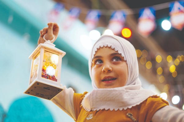 Dünya Ramazan’la ışıldadı