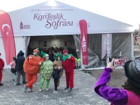 Beyoglu'ndan Kahramanmaras'a Uzanan Kardeslik Sofrasi'nda Ilk Iftar