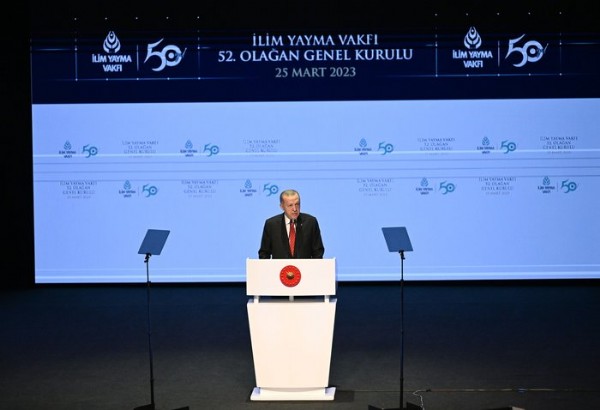 Başkan Erdoğan: Hem asrın felaketiyle mücadele ediyor hem de asrın projelerini hayata geçiyoruz
