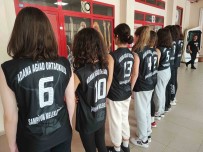 Adanali Sporcu Ögrencilerin Giydigi Forma Herkesi Duygulandirdi