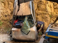 Baskentte Otomobil Bina Bosluguna Uçtu Açiklamasi 5 Yarali