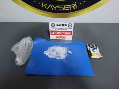 Kayseri'de Narkotik Operasyonu Açiklamasi 2 Gözalti