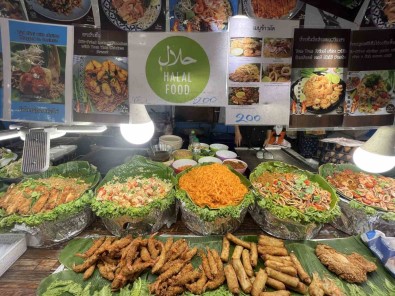Tayland'da Müslüman Turistler Için Helal Sertifikali Restoranlar