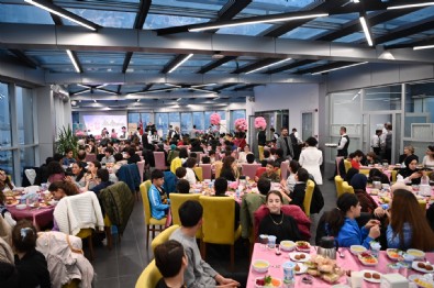 Tuzla'da Ilk Kez Oruç Tutan Çocuklar Iftarda Bulustu