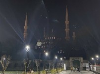 GALATASARAY - Dünya Saati etkinliğinde ışıklar, Türkiye için kapatıldı