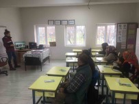 Jandarma Ögrenci Velilerine 'Uyusturucu' Egitimi Verdi