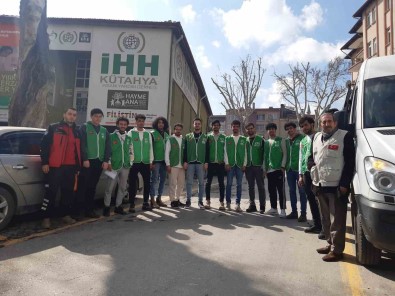 Kütahya IHH'dan Deprem Bölgesine 15 Kisilik Acil Yardim Ekibi