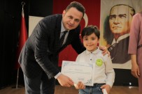 En Çok Kitap Okuyan Ögrenciler Ödüllendirildi