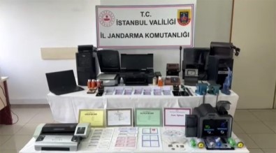 Istanbul'da Sahte Kimlik Ve Sürücü Belgesi Düzenleyen 2 Kisi Yakalandi
