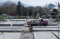  MURAT KURUM SON DAKİKA - Murat Kurum deprem bölgelerinde esnaflar için geçici iş yerlerini açıkladı