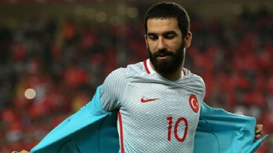 TFF, Arda Turan'ı ödüllendireceğini duyurdu