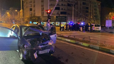 Tekirdağ'da iki otomobil çarptıştı: 5 yaralı