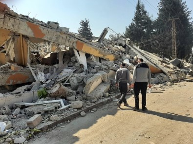 Kastamonu Üniversitesi Ögretim Üyeleri, Deprem Bölgesinde Hasar Tespit Çalismalarini Sürdürüyor