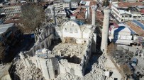 Malatya'da Depremlerde 25 Cami Yikilirken, 3 Din Görevlisi Vefat Etti Haberi