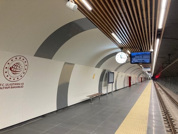İstanbul için çalışanlar var! İBB'nin yapmaktan vazgeçtiği Başakşehir-Kayaşehir Metro Hattı'nı bakanlık tamamladı