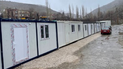 Kahramanmaraş'ta depremden etkilenen esnaf için konteyner çarşı