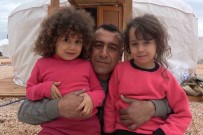 Sehir Disindaki Ailesinin Yanina Gidecekken Depreme Yakalandi Açiklamasi Kendisi Kurtuldu, Oglu Öldü