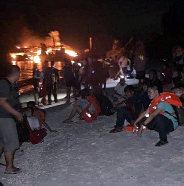 Filipinler'de facia! Çok sayıda ölü ve yaralı var!