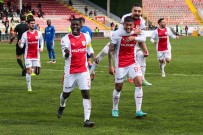 1. Lig'in Zirvesini Ilgilendiren Maç Kapali Gise