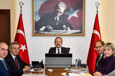 Çesmeli-Erdemli-Silifke-Tasucu Otoyolunun 2026'Da Tamamlanmasi Planlaniyor