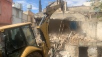 Kilis'te Agir Hasarli Binalarin Yikimi Sürüyor Haberi