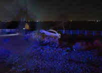 Kontrolden Çikan Otomobil Sarampole Devrildi Açiklamasi 2 Yarali