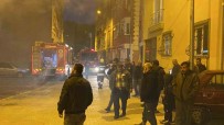 Tarihi Ev Alev Topuna Döndü, Sokaga Dökülen Mahalleli Isyan Etti