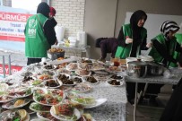Bitlisli Kadinlar Yaptiklari Yemekleri Satarak Depremzedelere Destek Oluyor Haberi