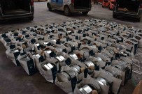 Depremzedelere Mutfak Seti Dagitildi