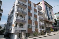 1972'De Insa Edilen Yarim Asirlik Bina Yikilmadi