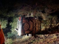 Bayramiç'te Agaca Çarpan Otomobilin Sürücüsü Hayatini Kaybetti Haberi