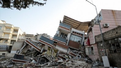 Yardım malzemelerini evine götüren emniyet personeli açığa alındı