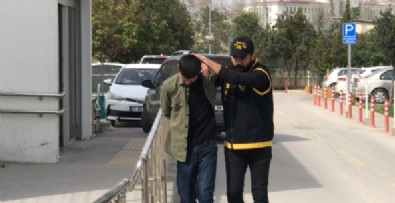 Borcunu ödemeyen kişiye ateş açtı, sokaktan geçen 2 kişiyi vurdu