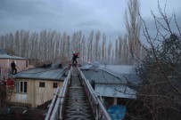 Igdir'da Gecekonduda Yangin