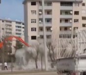 Kontrollü Yikimda Bina Böyle Devrildi