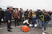 Sirnak'ta Üç Araç Çarpisti Açiklamasi 8 Yarali