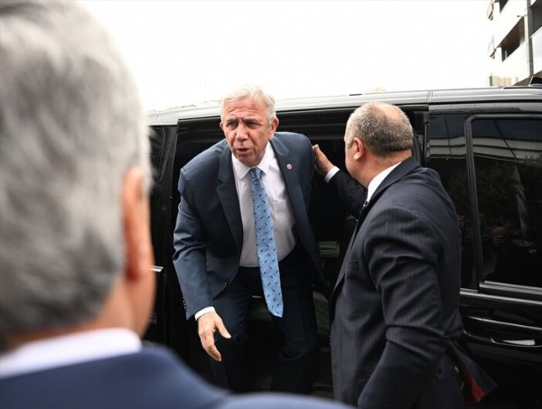 İmamoğlu ve Yavaş İYİ Parti'de