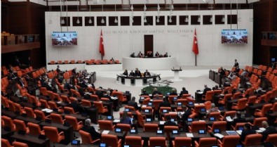 AK Parti, TBMM'de kapalı grup toplantısı gerçekleştirdi