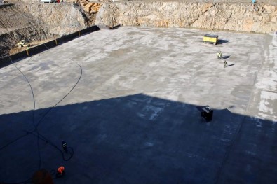 Aydin'da Sariçay Baraji Yükseliyor