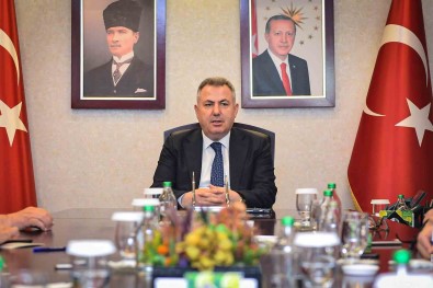 Enkazdan Kurtarilan 600 Çocuk Adana'ya Getirildi, 59 Çocugun Ailesi Araniyor