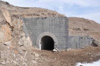 Kars'ta 150 Yillik Tarihi Siginak Yok Oluyor