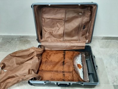 Narkotik köpeği 'Resim' ile yapılan aramada 4,5 kilo esrar ele geçirildi