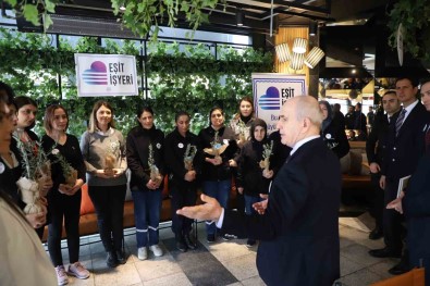 8 Mart Emekçi Kadinlar Günü'nde Kadin Istihdamini Tesvik Eden Proje
