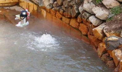 Depremden sonra Bitlis'te endişelendiren su artışı: 30 santimetreyi buldu