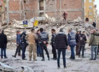 Malatya'da 5 katlı bina çöktü