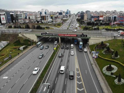 Maltepe'de Betonunda Midye Kabuklari Ve Pasli Demirler Görünen Köprü Havadan Görüntülendi