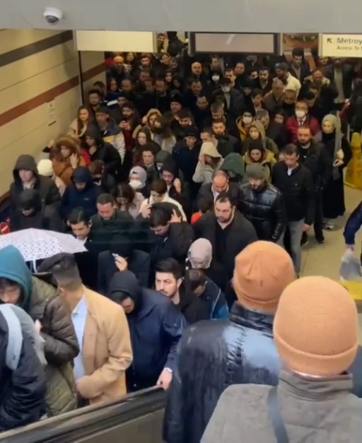 İstanbul yine arızaya mahkum edildi! Vatandaşlar CHP zulmüne tepki gösterdi!