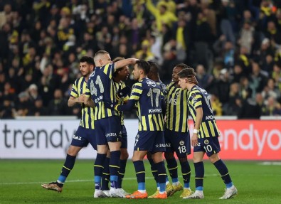 20'ye yakın kulüp Fenerbahçe'yi izleyecek!